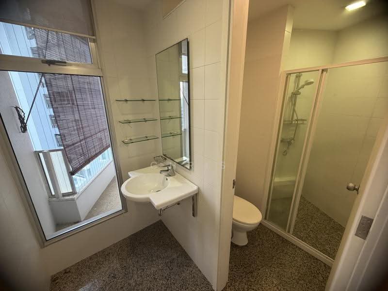Kerrisdale, 32 Sturdee Road, Farrer Park / Serangoon Rd, 3 Bedrooms, 1,259 sqft, Condominium For Rent, by Chris Cheong, 18878129 - Bathroom - PropertyGuru.com.sg