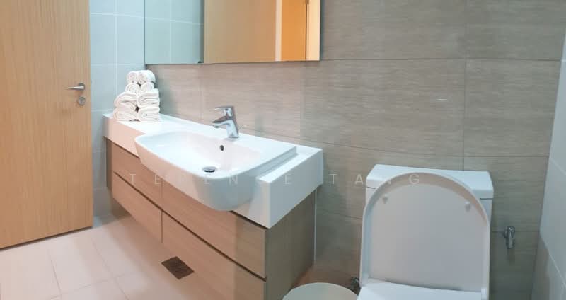 The Lakefront Residences, 42 Lakeside Drive, 2 Bedrooms, 1,012 sqft, Condominium For Rent, by Terence Tang, 18878508 - PropertyGuru.com.sg