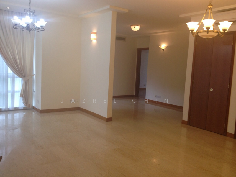 Living/dining and family area