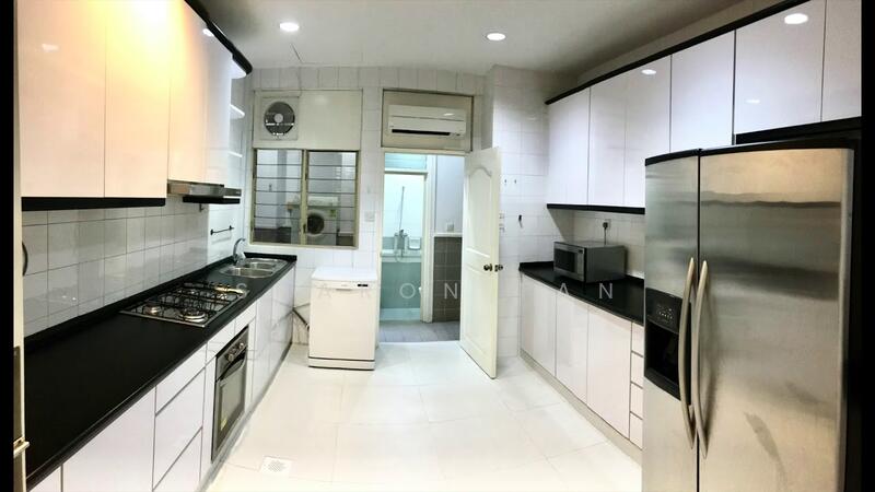 Leonie Condotel, 2 Leonie Hill Road, 4 Bedrooms, 2,722 sqft, Condominium For Rent, by Sharon Tan, 18896680 - PropertyGuru.com.sg