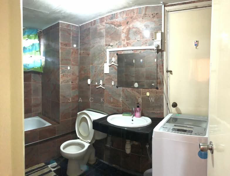 Teresa Ville, 1001 Lower Delta Road, Room Rental, 130 sqft, Condominium For Rent, by Jackie Aw, 18898919 - PropertyGuru.com.sg
