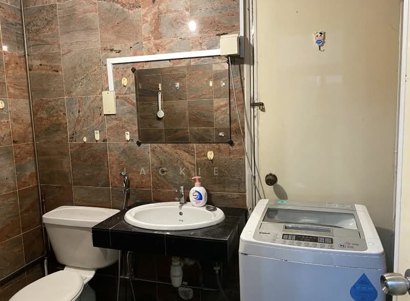 Teresa Ville, 1001 Lower Delta Road, Room Rental, 130 sqft, Condominium For Rent, by Jackie Aw, 18898919 - PropertyGuru.com.sg