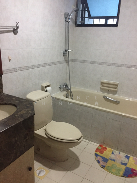 common bathroom also has bathtab
