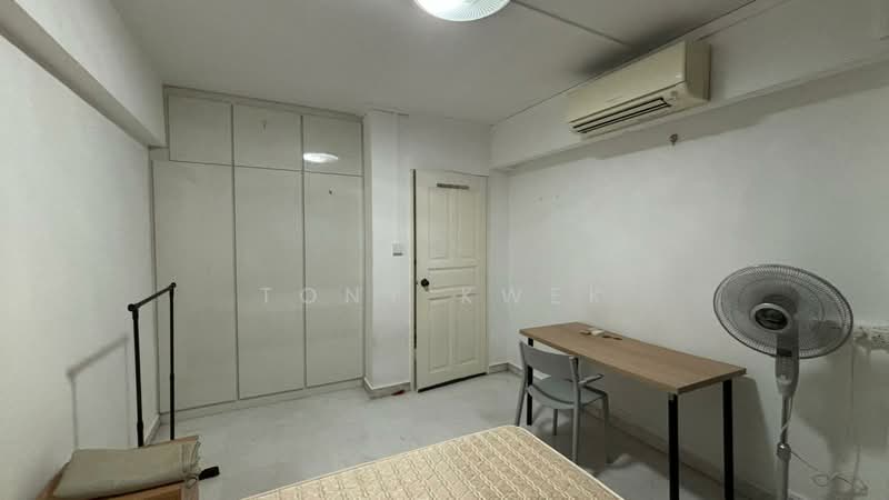 153 Yung Ho Road, 153 Yung Ho Road, Room Rental, 150 sqft, HDB Flat For Rent, by Tony Kwek, 18904271 - PropertyGuru.com.sg