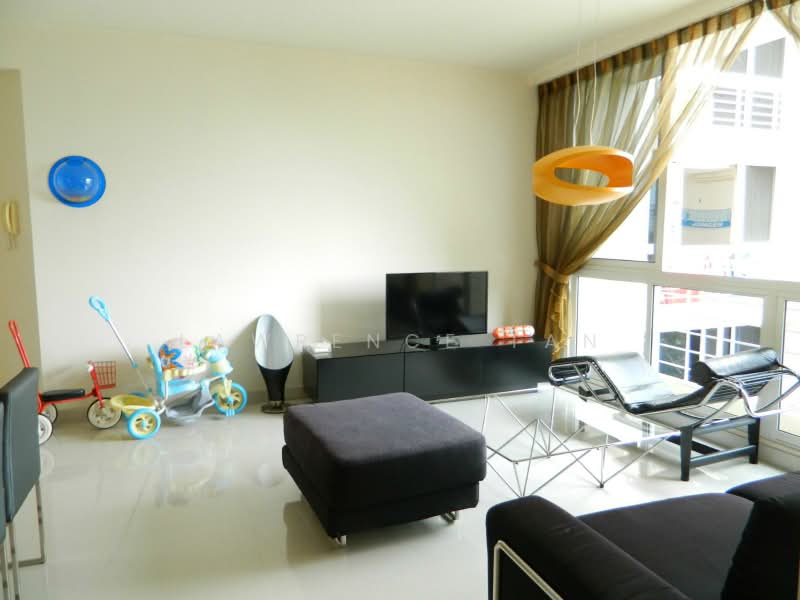 Nuovo, 21 Ang Mo Kio Avenue 9, 3 Bedrooms, 1,281 sqft, Condominium For Rent, by Lawrence Tan, 18910661 - Living Room - PropertyGuru.com.sg