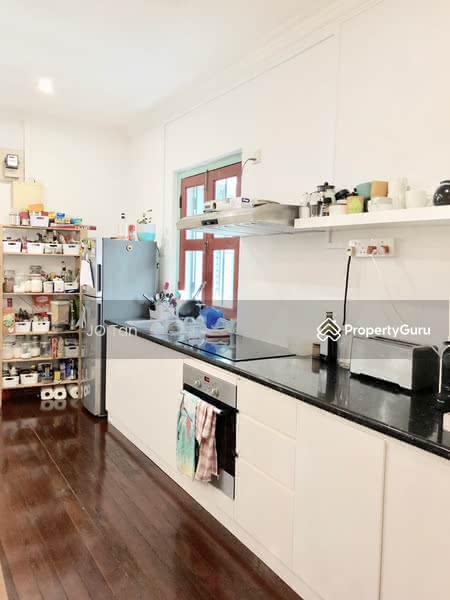 Renovated Open Concept Kitchen
