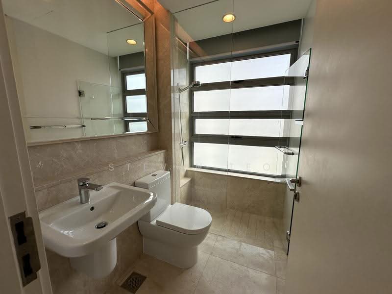The Trillium, 112 Kim Seng Road, Orchard / River Valley, 5 Bedrooms, 2,390 sqft, Condominium For Rent, by Steven Teo, 18948615 - Bathroom 3 (JM) - PropertyGuru.com.sg