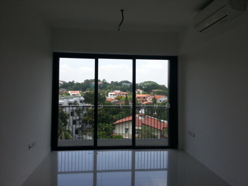 View @ living room (w/o furniture)