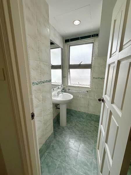 Summer Gardens, Upper Changi Road East, 5 Bedrooms, 3,025 sqft, Terraced House For Rent, by Mark Chee, 18958403 - PropertyGuru.com.sg