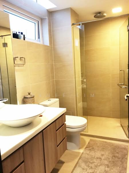 St Martin's Drive, 3 St Martin's Drive, 1 Bedroom, 1,100 sqft, Apartment For Rent, by Renee Lim, 18959936 - Master Bathroom - PropertyGuru.com.sg