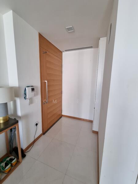 Concourse Skyline, 298 Beach Road, 1 Bedroom, 829 sqft, Condominium For Rent, by Tom Leow, 18960428 - PropertyGuru.com.sg