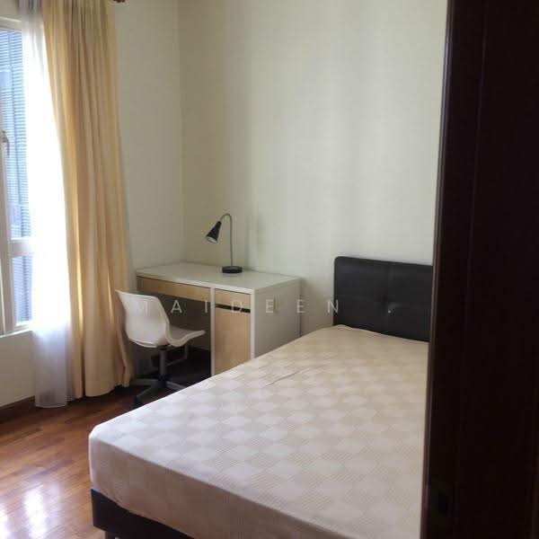 Burlington Square, 175 Bencoolen Street, Beach Road / Bugis / Rochor, 2 Bedrooms, 870 sqft, Apartment For Rent, by Maideen ., 18973269 - PropertyGuru.com.sg