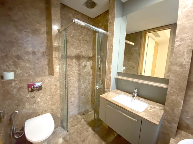 Residences @ Killiney, 147 Killiney Road, 2 Bedrooms, 1,076 sqft, Condominium For Rent, by Josefyne Lim, 18984471 - Master Bathroom - PropertyGuru.com.sg