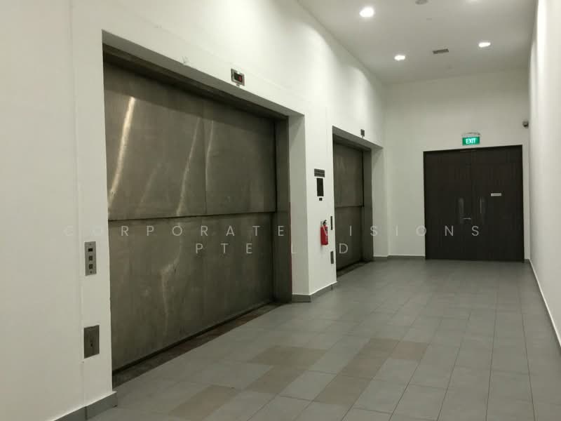 HIGH CEILING PRODUCTION Space: Storage & Distribution. Aircon 10mins walk MRT, Size: 17000, 33000, 52000 sqft CONTACT: +6596881177 Adrian.Koh@corporatevisions.com.sg, Boon Lay / Jurong / Tuas, 25,000 sqft, Light Industrial (B1) For Rent, by ADRIAN KOH HT, 18984871 - 5 Metric Ton Cargo Lifts - CommercialGuru.com.sg
