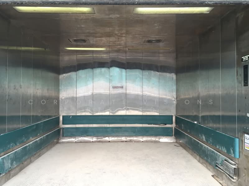 HIGH CEILING PRODUCTION Space: Storage & Distribution. Aircon 10mins walk MRT, Size: 17000, 33000, 52000 sqft CONTACT: +6596881177 Adrian.Koh@corporatevisions.com.sg, Boon Lay / Jurong / Tuas, 25,000 sqft, Light Industrial (B1) For Rent, by ADRIAN KOH HT, 18984871 - 5 metric ton lift with large dimension - CommercialGuru.com.sg