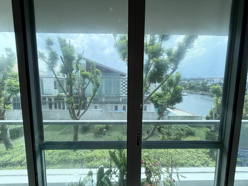For Sale - The Berth by the Cove
