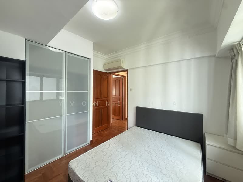 Surrey Court, 12 Surrey Court, 2 Bedrooms, 800 sqft, Condominium For Rent, by Yvonne Chua, 18999677 - PropertyGuru.com.sg