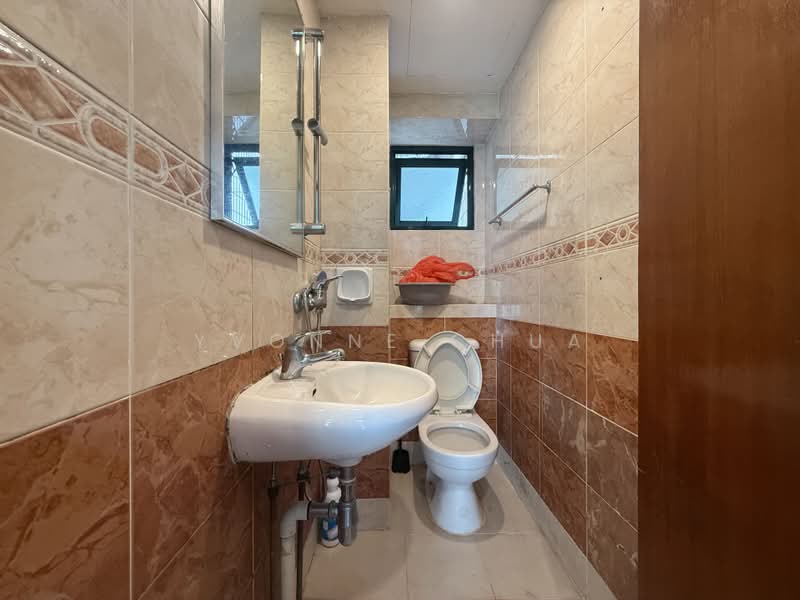 Surrey Court, 12 Surrey Court, 2 Bedrooms, 800 sqft, Condominium For Rent, by Yvonne Chua, 18999677 - PropertyGuru.com.sg