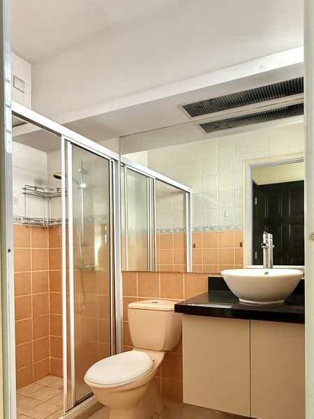 984C Buangkok Link, 984C Buangkok Link, 3 Bedrooms, 1,184 sqft, HDB Flat For Rent, by Elaine Chia, 19009596 - PropertyGuru.com.sg