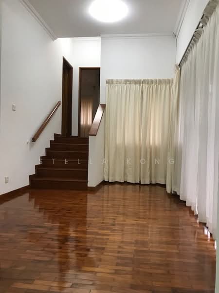 Toh Estate, Toh Drive, 6 Bedrooms, 4,000 sqft, Detached House For Rent, by Stella Kong, 19011872 - Family landing area at 2nd floor - PropertyGuru.com.sg