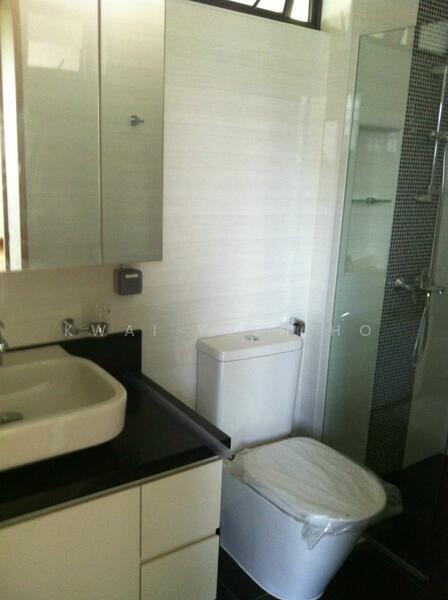 Namly Garden, , 4 Bedrooms, 3,300 sqft, Semi-Detached House For Rent, by Ho Kwai Yuen, 19012778 - 1st storey Bathroom - PropertyGuru.com.sg