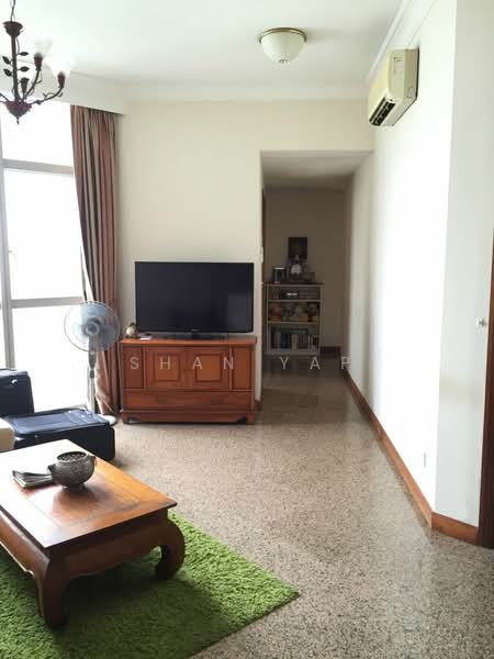 The Bayshore, 30 Bayshore Road, 3 Bedrooms, 1,184 sqft, Condominium For Rent, by Shan Yap, 19020012 - Walk way to Bedrooms - PropertyGuru.com.sg