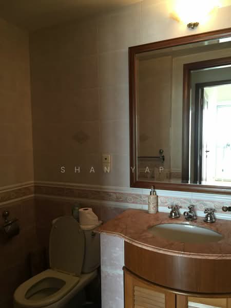 The Bayshore, 30 Bayshore Road, 3 Bedrooms, 1,184 sqft, Condominium For Rent, by Shan Yap, 19020012 - Common Bathroom with Standing Shower - PropertyGuru.com.sg