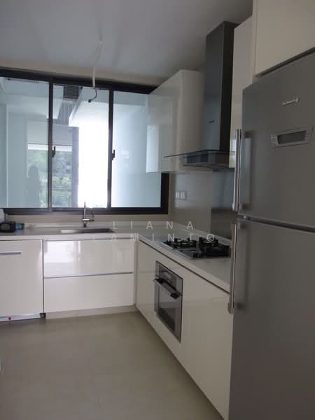 Parvis, 16 Holland Hill, 4 Bedrooms, 1,991 sqft, Condominium For Rent, by Liana Laminto, 19020597 - PropertyGuru.com.sg