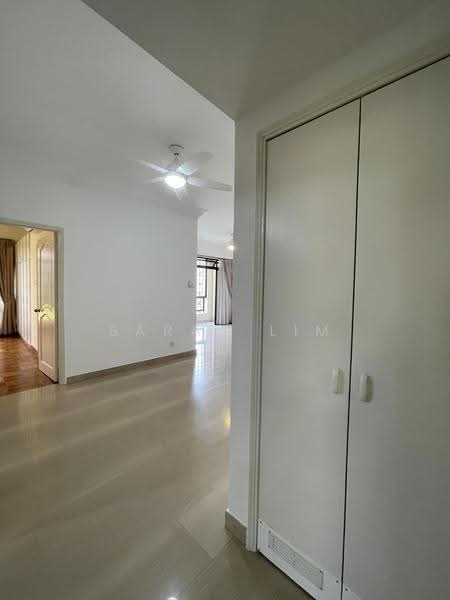 Pinewood Gardens, 23 Balmoral Park, Tanglin / Holland / Bukit Timah, 3 Bedrooms, 1,259 sqft, Condominium For Rent, by Sarah Lim, 19034157 - PropertyGuru.com.sg