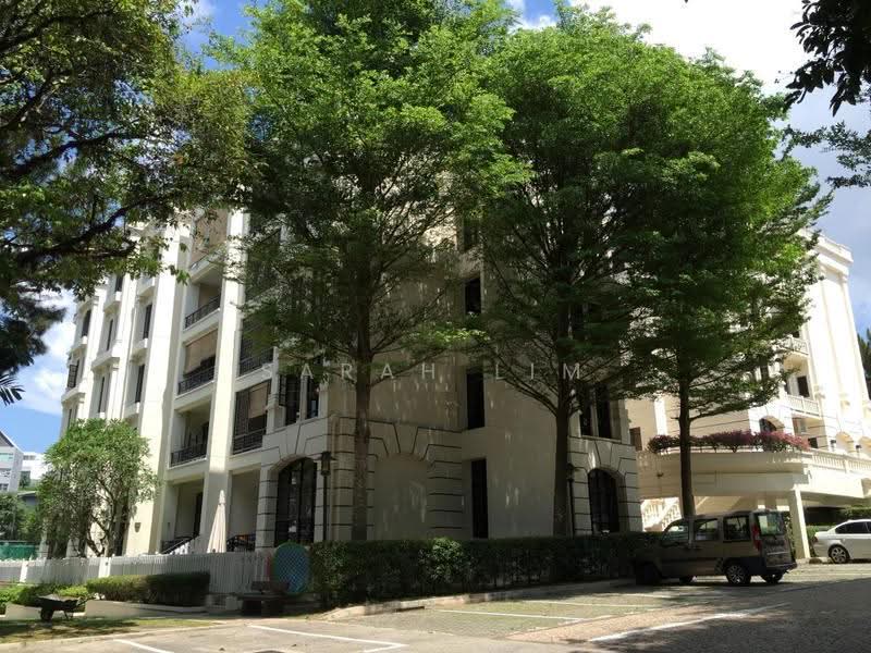 Pinewood Gardens, 23 Balmoral Park, Tanglin / Holland / Bukit Timah, 3 Bedrooms, 1,259 sqft, Condominium For Rent, by Sarah Lim, 19034157 - Lots of Greenery in the development - PropertyGuru.com.sg