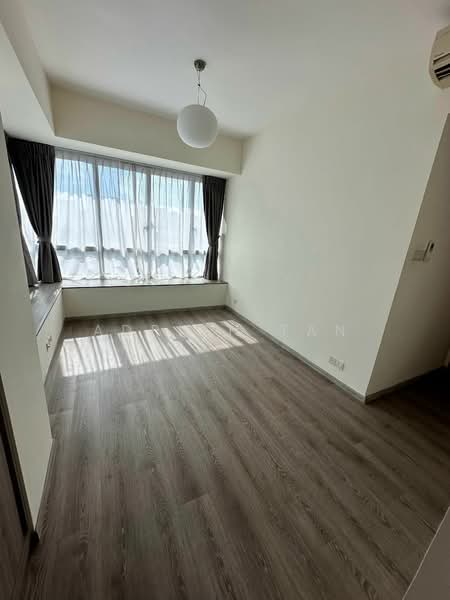 Regency Suites, 36 Kim Tian Road, 3 Bedrooms, 1,421 sqft, Apartment For Rent, by Adrian Tan, 19036781 - PropertyGuru.com.sg