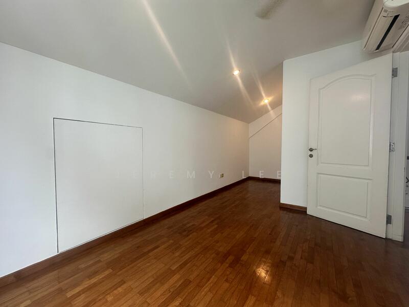 Serangoon Garden Estate, , 5 Bedrooms, 2,900 sqft, Semi-Detached House For Rent, by Jeremy Lee, 19060610 - PropertyGuru.com.sg