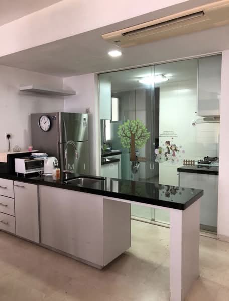 The Lakeshore, 31 Jurong West Street 41, 4 Bedrooms, 1,463 sqft, Condominium For Rent, by Miko Yu, 19062547 - PropertyGuru.com.sg