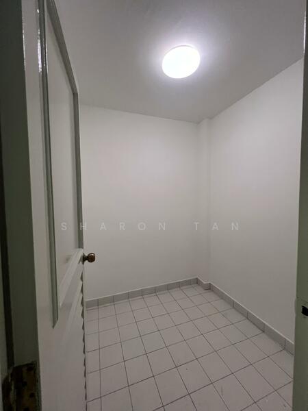 Royal Palm Mansions, 330 Pasir Panjang Road, 3 Bedrooms, 1,238 sqft, Condominium For Rent, by Sharon Tan, 19066867 - PropertyGuru.com.sg
