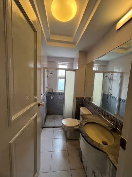 Royal Palm Mansions, 330 Pasir Panjang Road, 3 Bedrooms, 1,238 sqft, Condominium For Rent, by Sharon Tan, 19066867 - PropertyGuru.com.sg