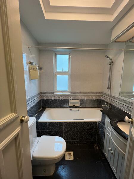 Royal Palm Mansions, 330 Pasir Panjang Road, 3 Bedrooms, 1,238 sqft, Condominium For Rent, by Sharon Tan, 19066867 - PropertyGuru.com.sg