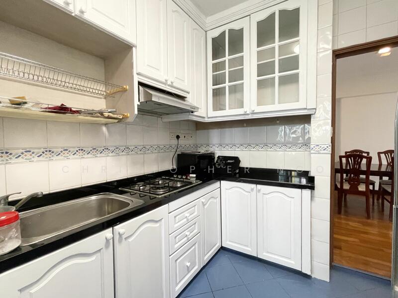 Surrey Court, Surrey road / Novena MRT / Children Mall, 2 Bedrooms, 750 sqft, Condominium For Rent, by Christopher Ngo, 19069832 - PropertyGuru.com.sg