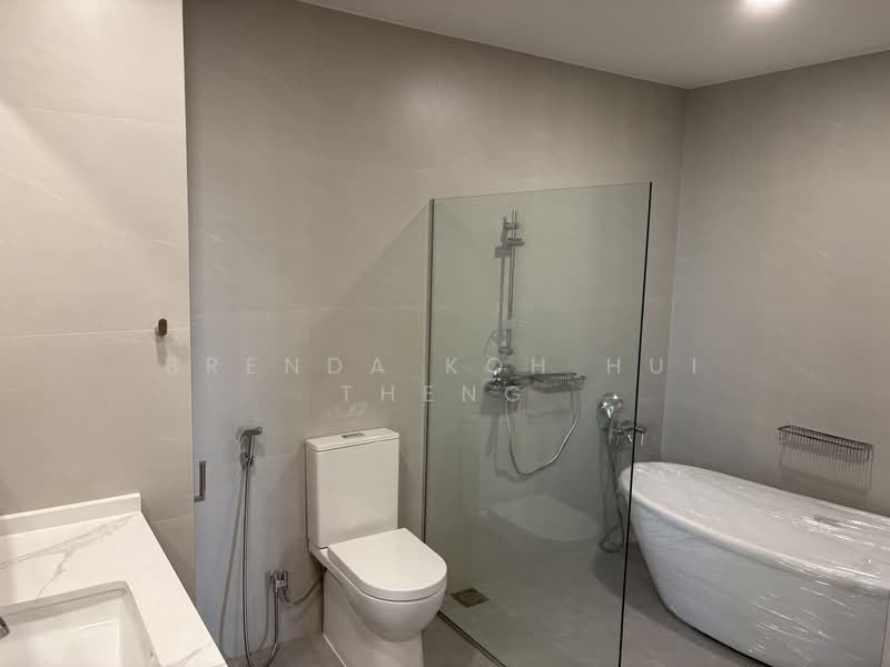 Balmoral Park Townhouse with Pool, Balmoral Park, 4 Bedrooms, 4,000 sqft, Town House For Rent, by Brenda Koh Hui Theng, 19072167 - PropertyGuru.com.sg