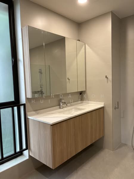 Balmoral Park Townhouse with Pool, Balmoral Park, 4 Bedrooms, 4,000 sqft, Town House For Rent, by Brenda Koh Hui Theng, 19072167 - PropertyGuru.com.sg