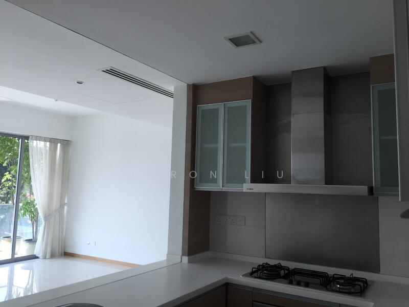 Quinterra Condominium For Sale at S$ 2,820,000 | PropertyGuru Singapore - View to living from kitchen