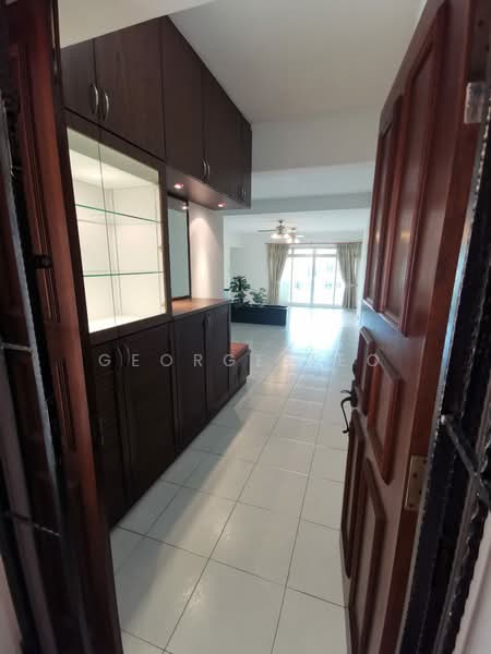 Avila Gardens, 9 Flora Road, 4 Bedrooms, 1,755 sqft, Condominium For Rent, by George Teo, 19088761 - PropertyGuru.com.sg