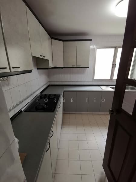 Avila Gardens, 9 Flora Road, 4 Bedrooms, 1,755 sqft, Condominium For Rent, by George Teo, 19088761 - PropertyGuru.com.sg