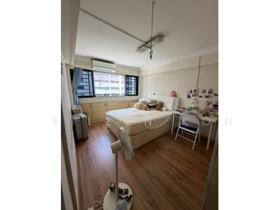 For Rent - 4 Queen's Road