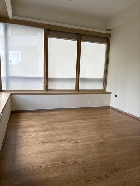 Residences @ Killiney, 147 Killiney Road, Orchard / River Valley, 3 Bedrooms, 1,625 sqft, Condominium For Rent, by Ronald Tan, 19113984 - Master room with new fan - PropertyGuru.com.sg