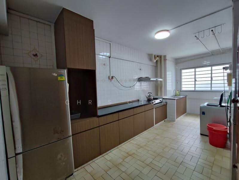 208 Bukit Batok Street 21, 208 Bukit Batok Street 21, Dairy Farm / Bukit Panjang / Choa Chu Kang, 2 Bedrooms, 785 sqft, HDB Flat For Rent, by Chris Chua, 19130233 - Kitchen - PropertyGuru.com.sg
