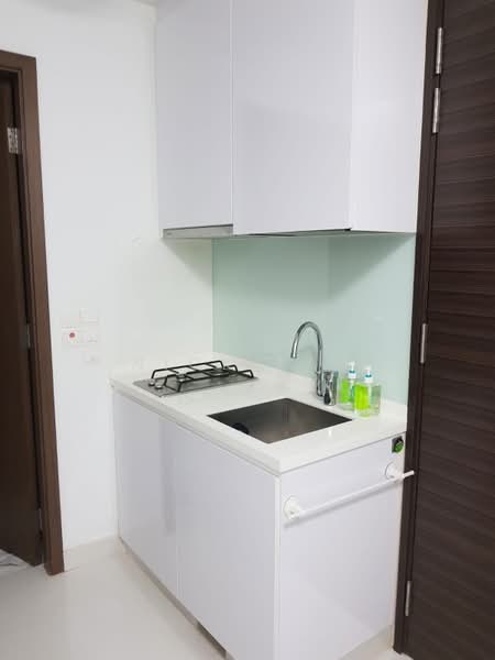Smart Suites, 302 Sims Avenue, 1 Bedroom, 452 sqft, Condominium For Rent, by Nick Tan, 19138905 - PropertyGuru.com.sg