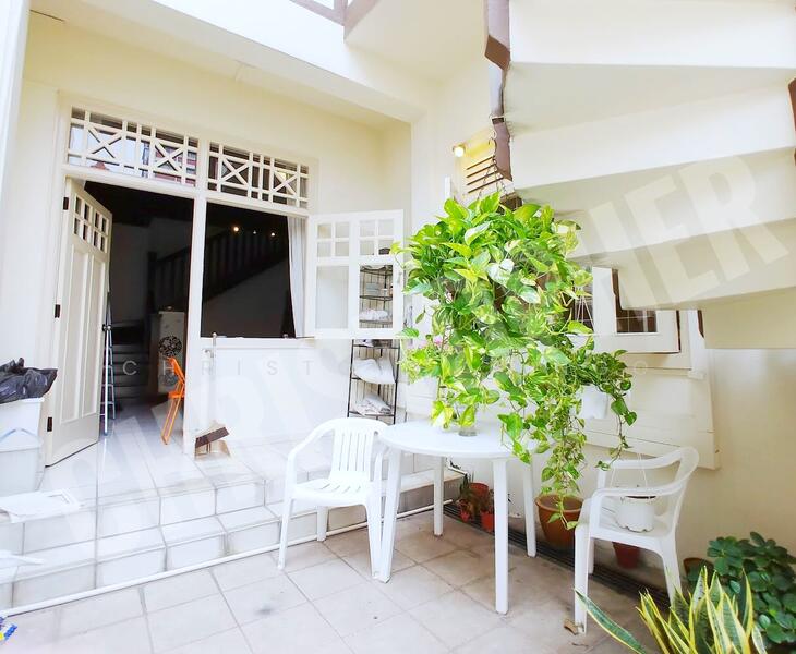 Patio Courtyard area