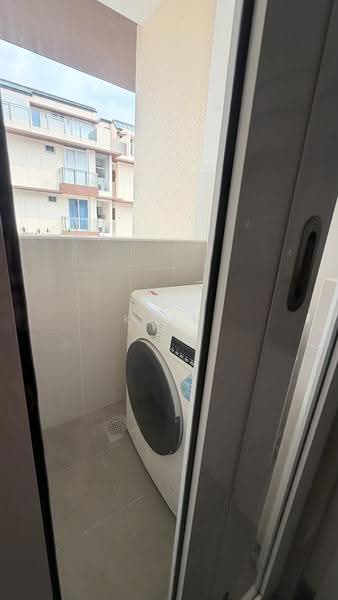 Novena Regency, 275 Thomson Road, Newton / Novena, 3 Bedrooms, 947 sqft, Apartment For Rent, by Khim Ker, 19171034 - Balcony - PropertyGuru.com.sg