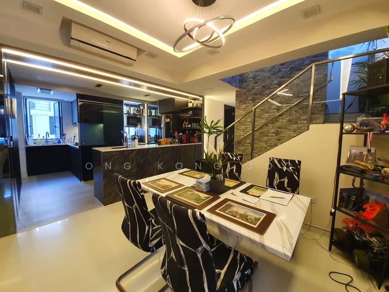Hedges Park Condominium, 83 Flora Drive, Room Rental, 200 sqft, Condominium For Rent, by Ong Kong Joo, 19177164 - PropertyGuru.com.sg