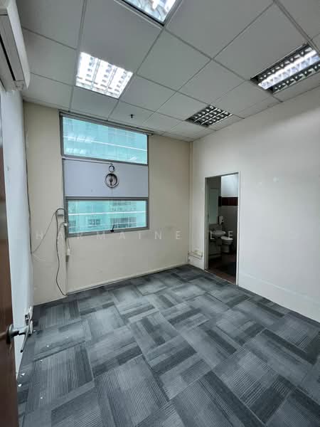 Acetech Centre, 19 Jalan Kilang Barat, Alexandra / Commonwealth, 1,044 sqft, Light Industrial (B1) For Rent, by Charmaine Leong, 19184633 - CommercialGuru.com.sg